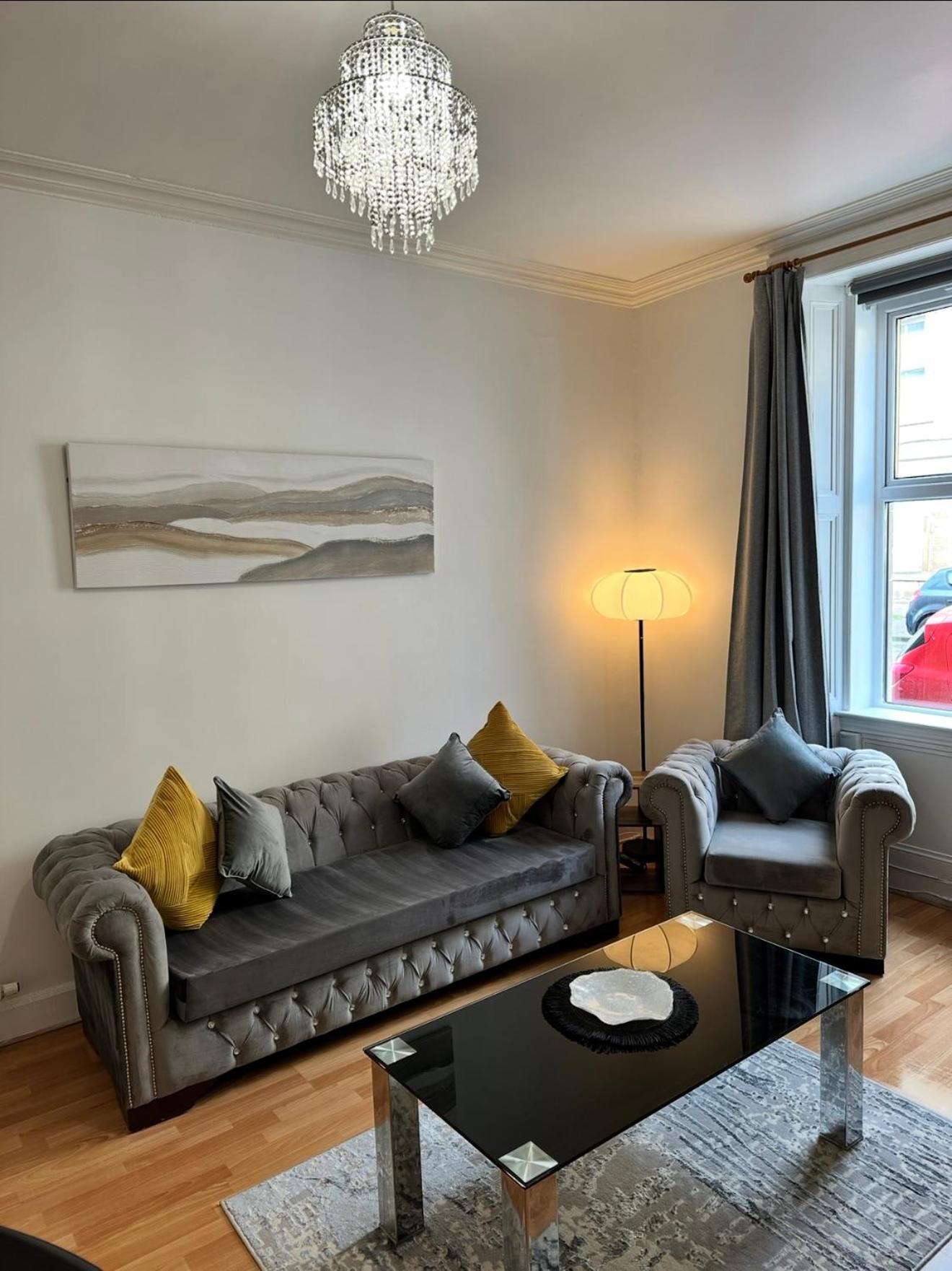 2 Bedroom Cosy Ground Floor Flat Edinburgh